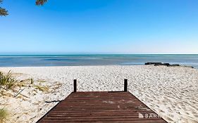 Argo Sands, Steps From The Beach!